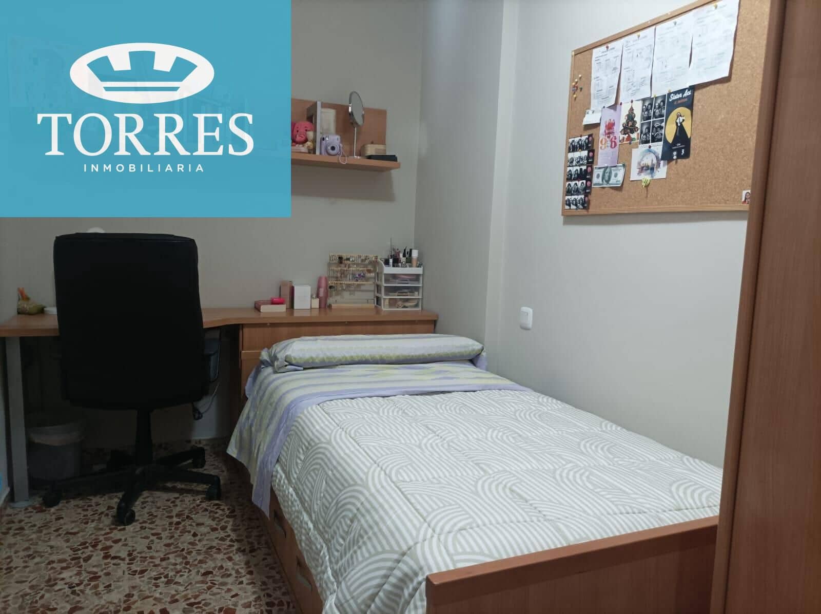 4 bedroom Flat for rent in Granada city - € 1,200 (Ref: 8348224)