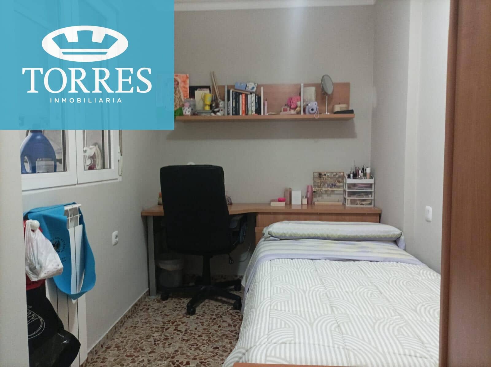 4 bedroom Flat for rent in Granada city - € 1,200 (Ref: 8348224)