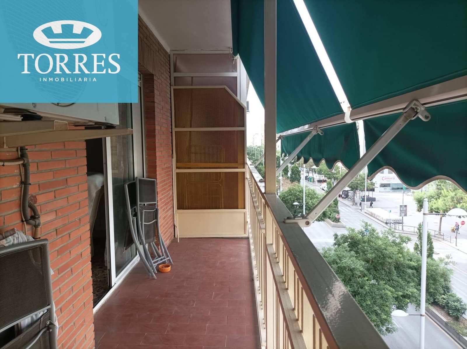 4 bedroom Flat for rent in Granada city - € 1,200 (Ref: 8348224)