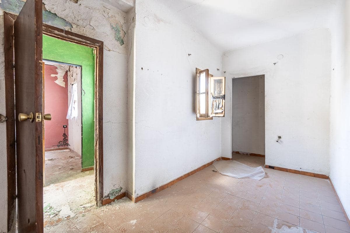 Ruin til salg i Granada by - € 499.000 (Ref: 8403659)