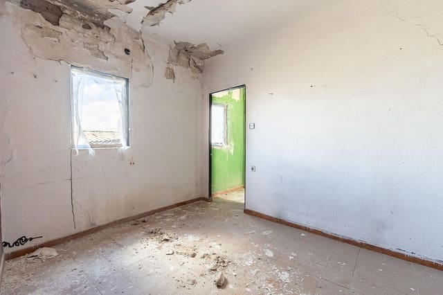 Ruin til salg i Granada by - € 499.000 (Ref: 8403659)