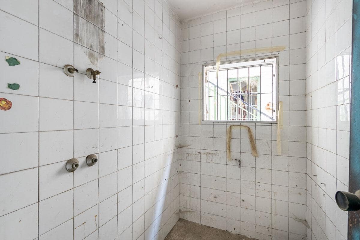 Ruin til salg i Granada by - € 499.000 (Ref: 8403659)