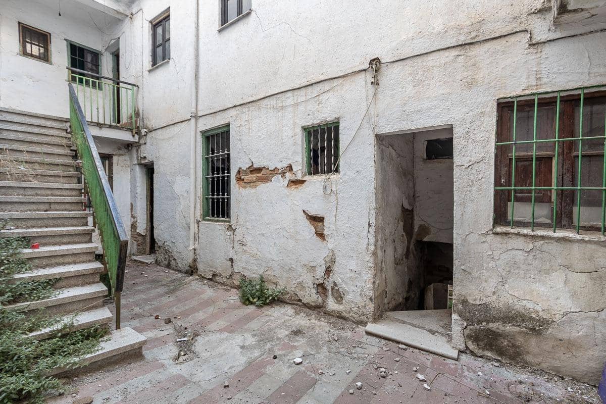 Ruin til salg i Granada by - € 499.000 (Ref: 8403659)