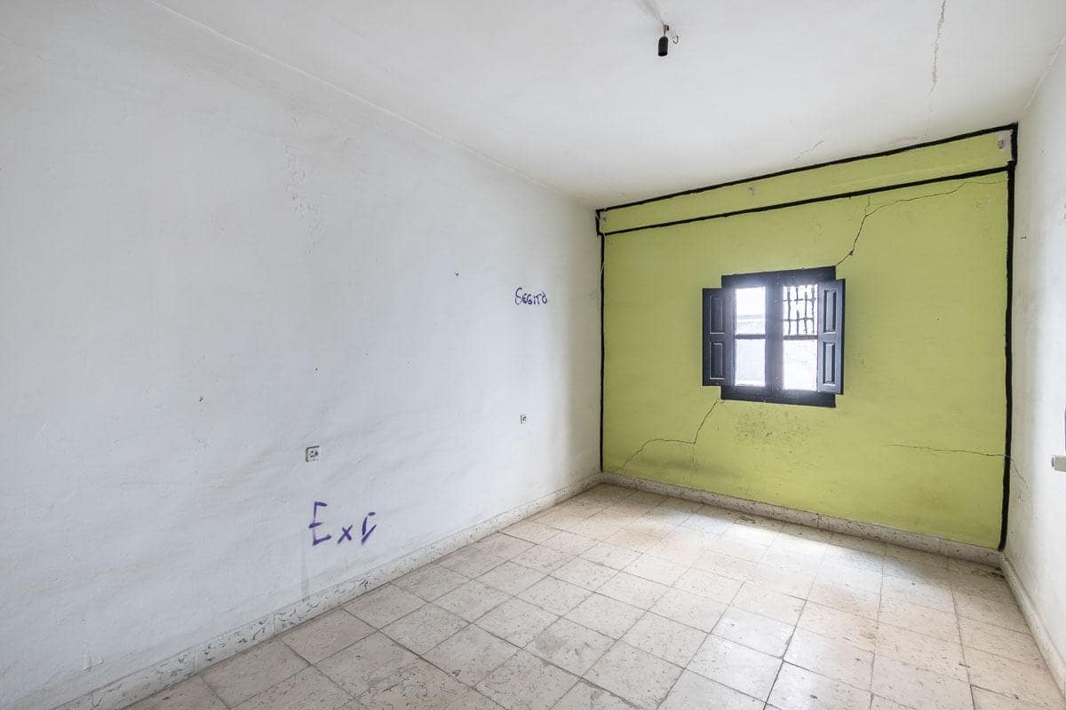 Ruin til salg i Granada by - € 499.000 (Ref: 8403659)