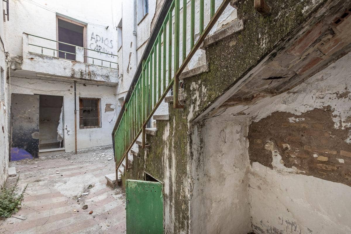 Ruin til salg i Granada by - € 499.000 (Ref: 8403659)