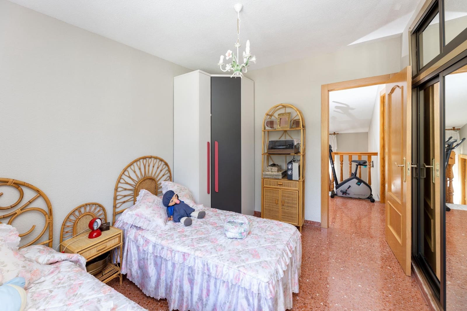 3 soveværelse Villa til salg i Otura med swimmingpool garage - € 370.000 (Ref: 8417849)