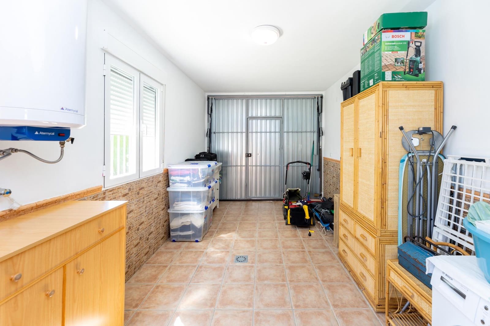 3 soveværelse Villa til salg i Otura med swimmingpool garage - € 370.000 (Ref: 8417849)