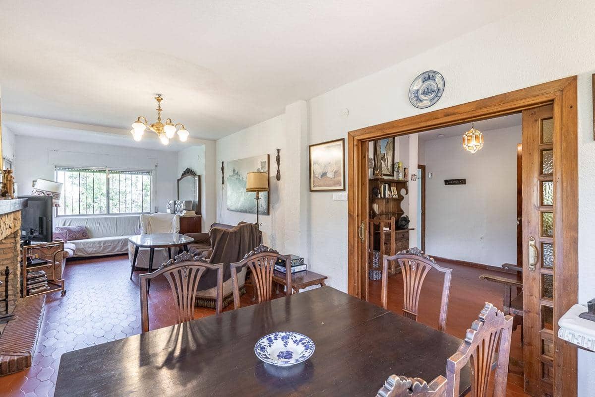 6 soveværelse Villa til salg i Dilar med garage - € 350.000 (Ref: 8436961)