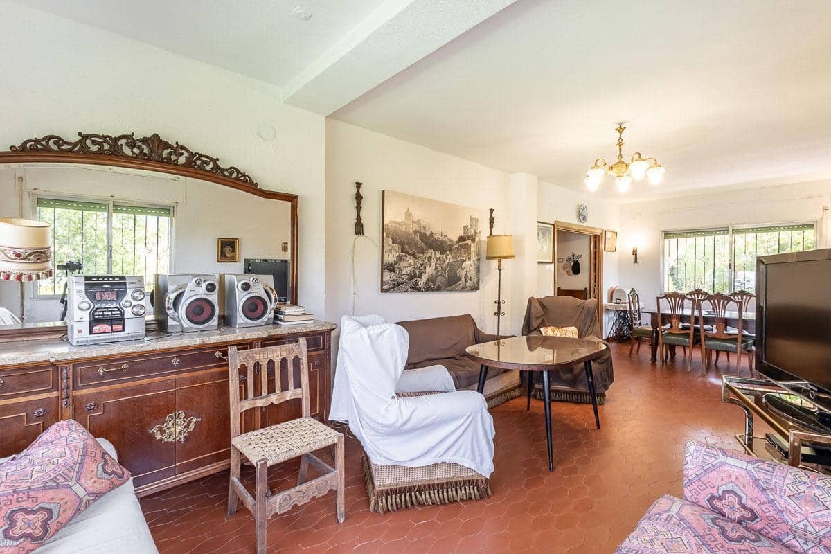 6 soveværelse Villa til salg i Dilar med garage - € 350.000 (Ref: 8436961)