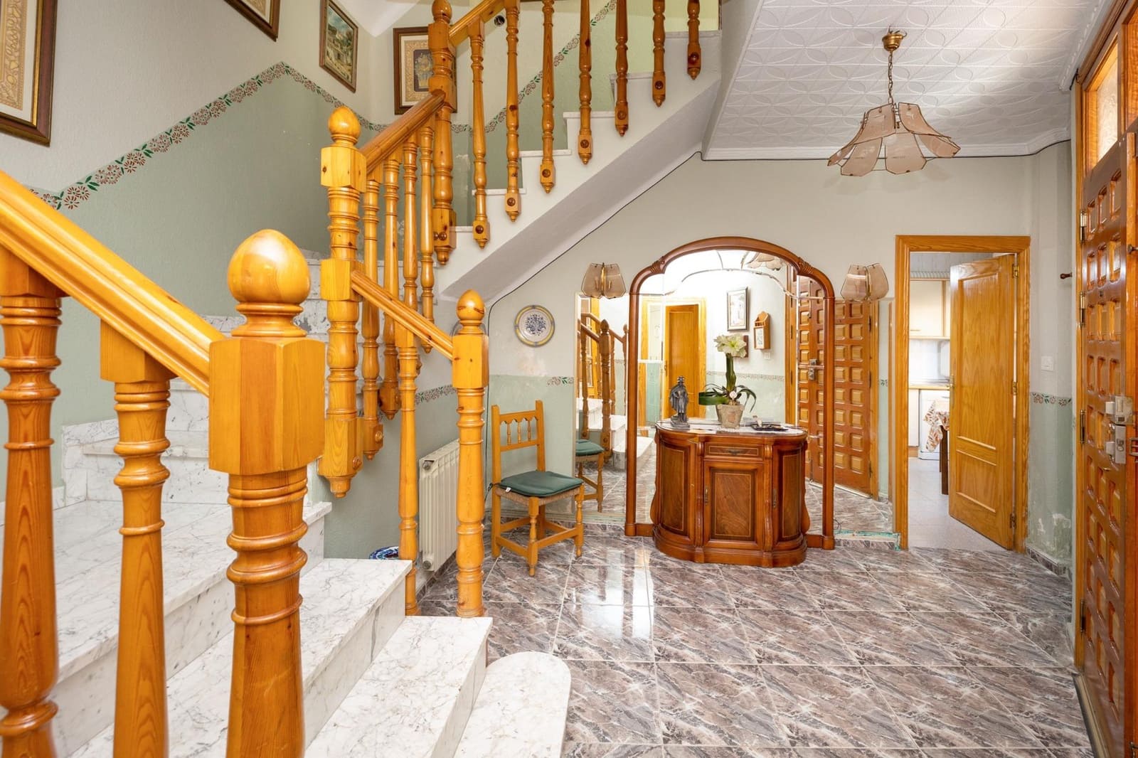 6 soveværelse Byhus til salg i Armilla - € 230.000 (Ref: 8438918)