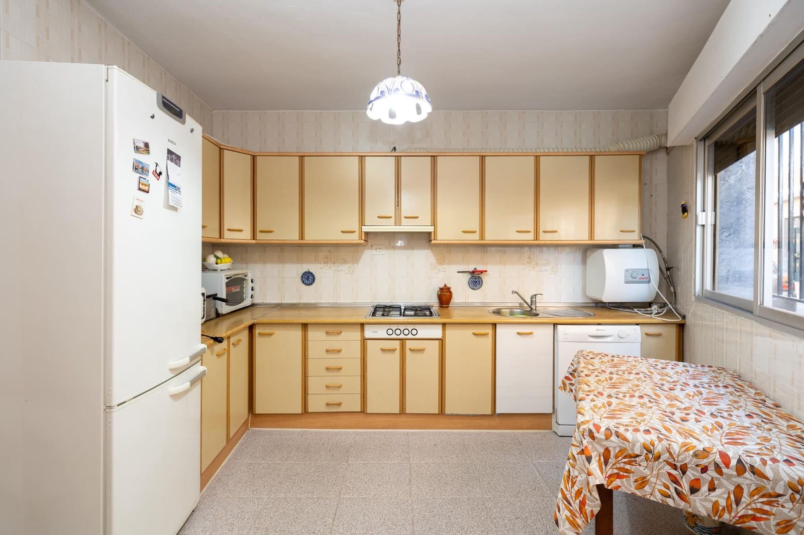 6 soveværelse Byhus til salg i Armilla - € 230.000 (Ref: 8438918)