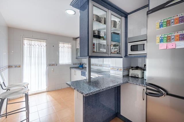 1 soveværelse Lejlighed til leje i Armilla med garage - € 750 (Ref: 8476011)