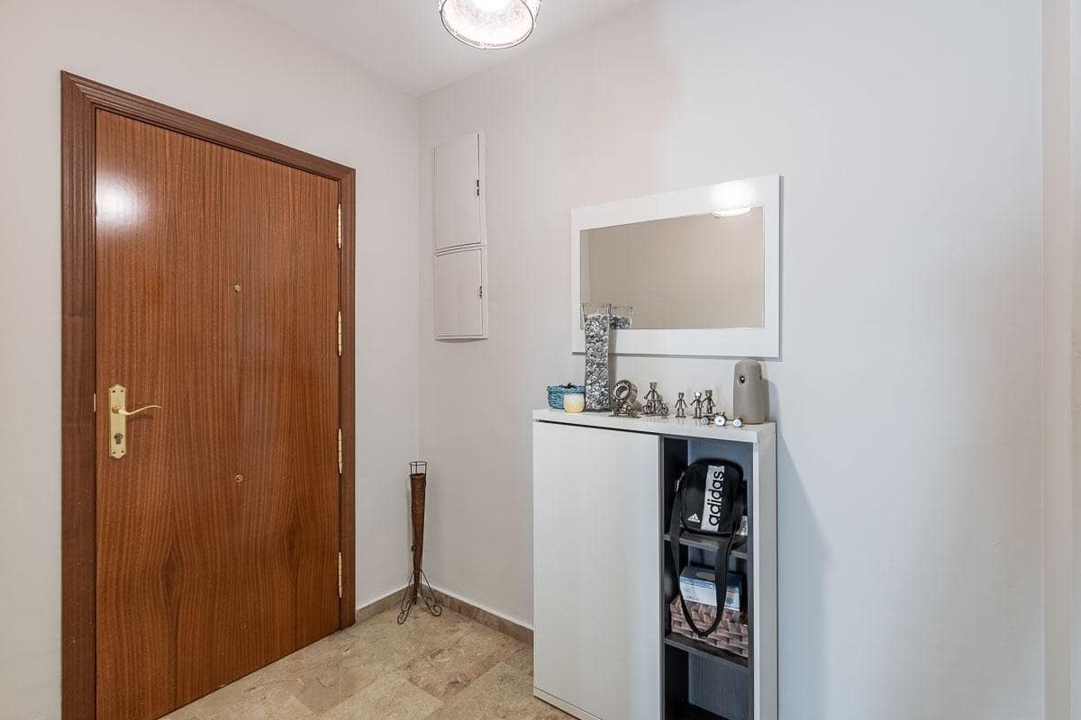 1 bedroom Flat for rent in Armilla with garage - € 750 (Ref: 8476011)