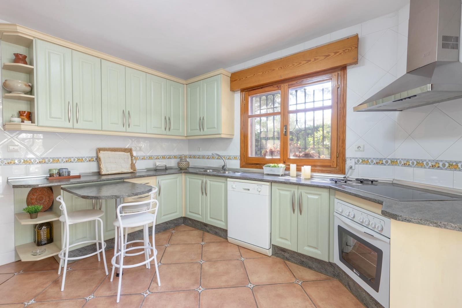 4 soverom Villa til salgs i Albolote med svømmebasseng garasje - € 560 000 (Ref: 8601583)