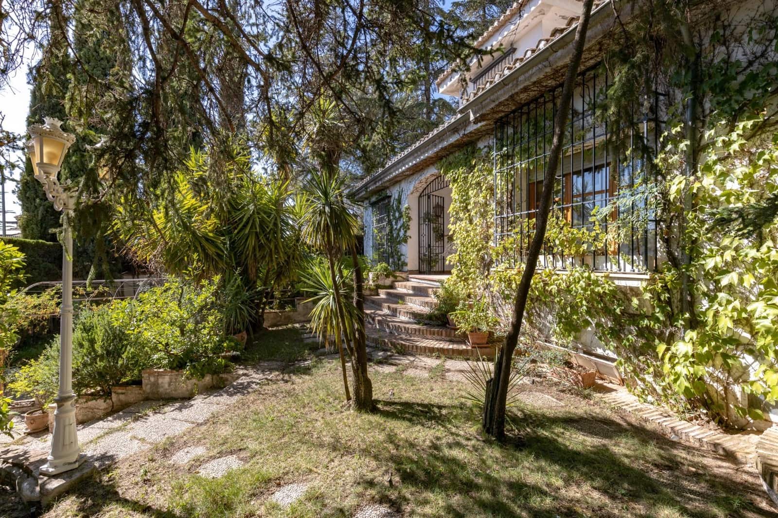 4 soverom Villa til salgs i Albolote med svømmebasseng garasje - € 560 000 (Ref: 8601583)