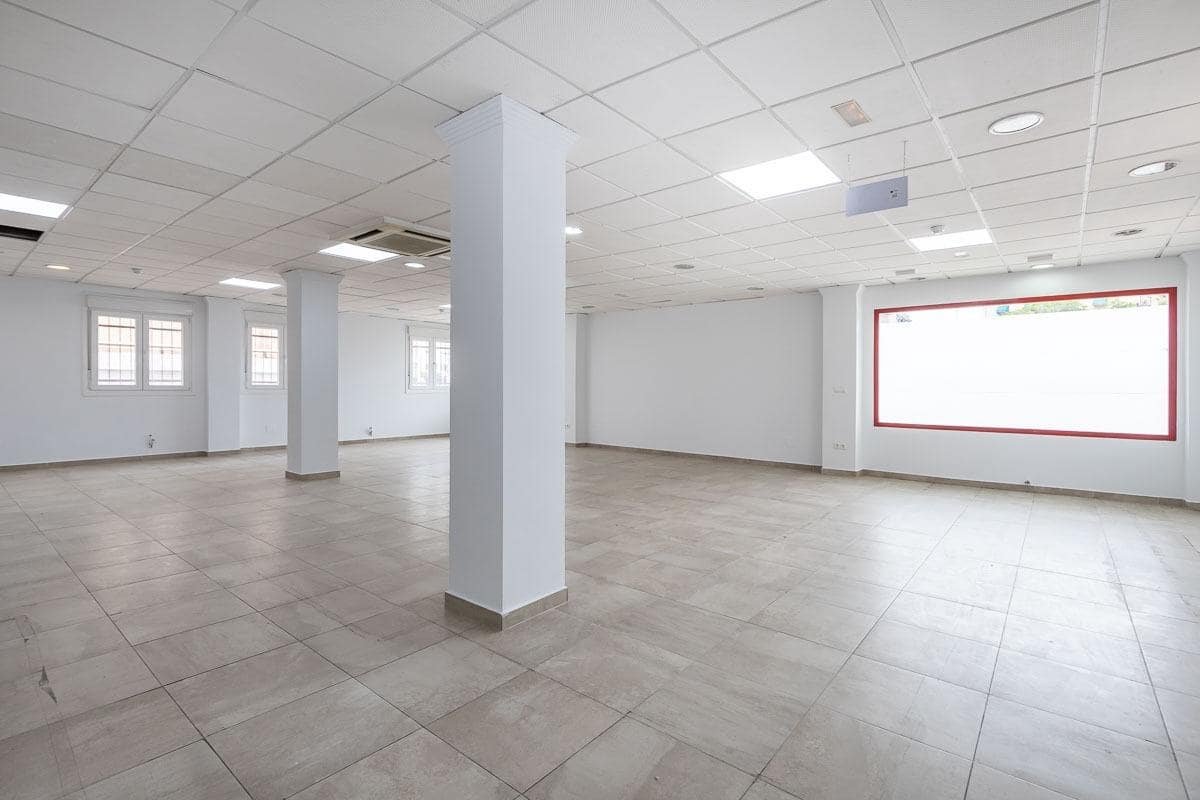 Erhverv til leje i Granada by - € 2.000 (Ref: 8641250)