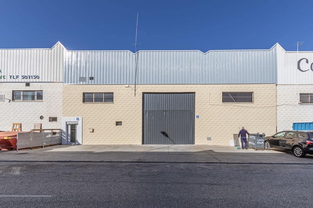 Virksomhed til salg i Ogijares med garage - € 665.000 (Ref: 8668348)