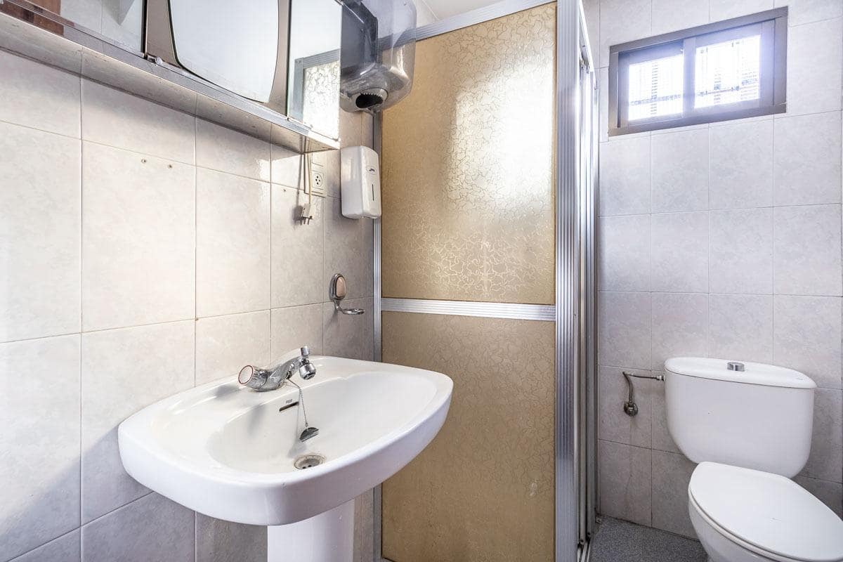 Virksomhed til salg i Ogijares med garage - € 665.000 (Ref: 8668348)