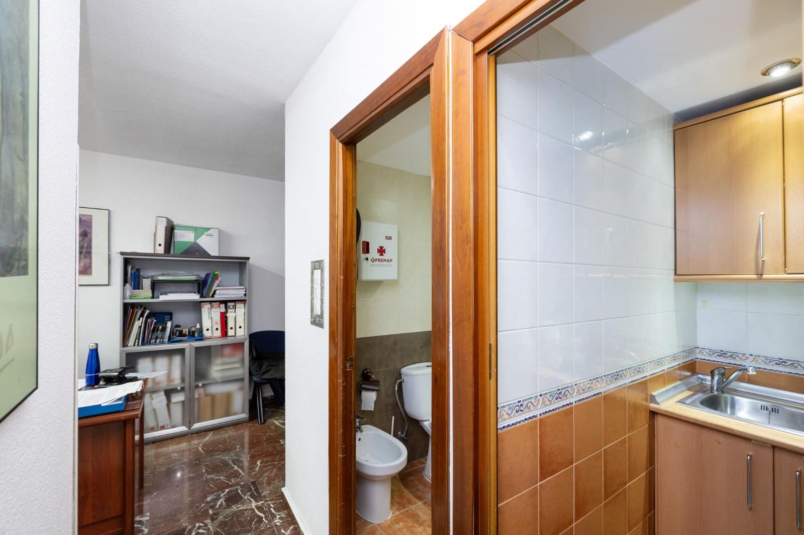 4 soveværelse Lejlighed til salg i Granada by med garage - € 374.900 (Ref: 8696478)