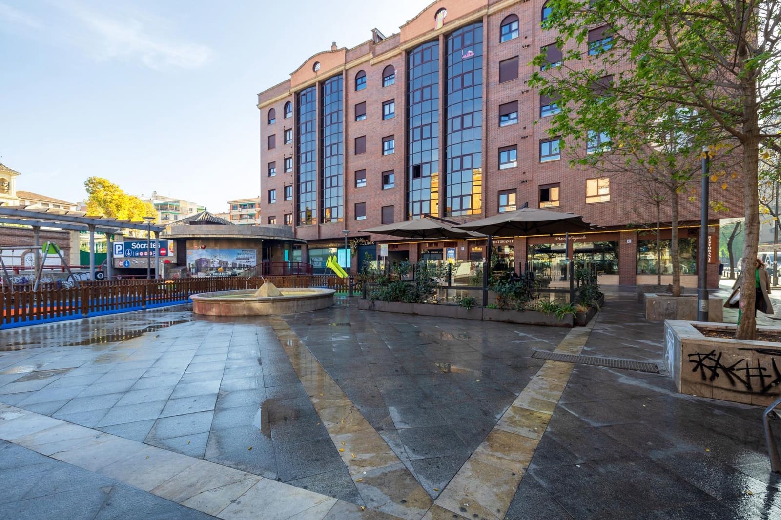 4 soveværelse Lejlighed til salg i Granada by med garage - € 374.900 (Ref: 8696478)