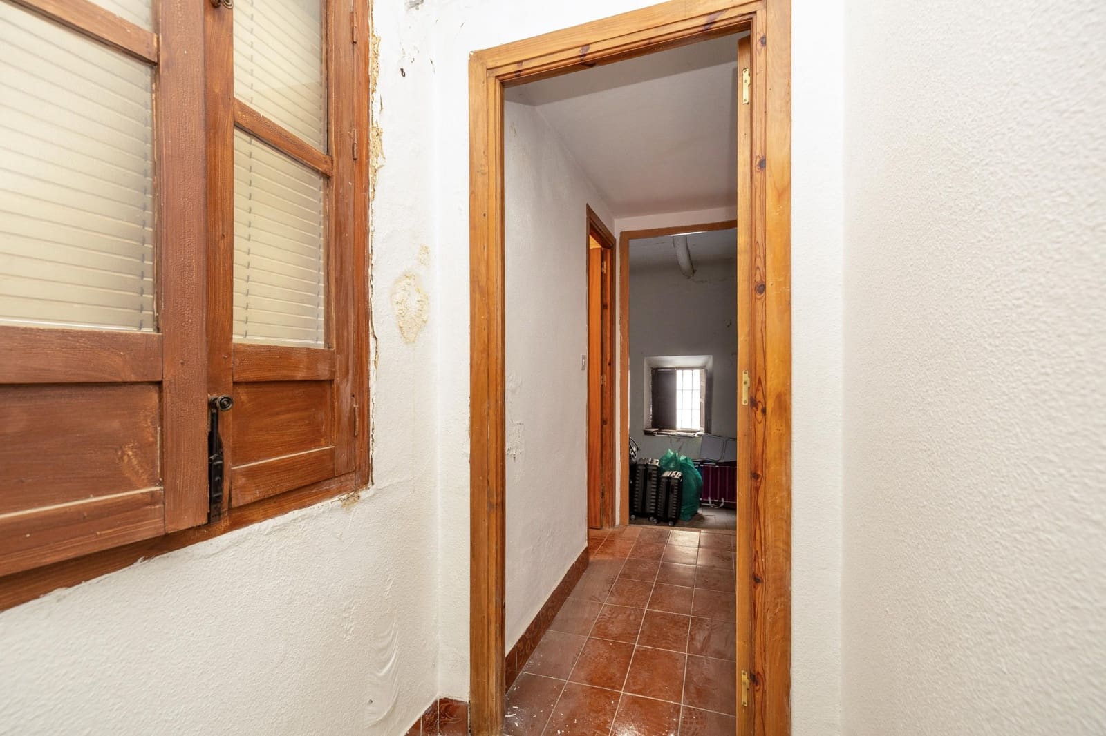 Ruin til salgs i La Zubia - € 270 000 (Ref: 8709380)