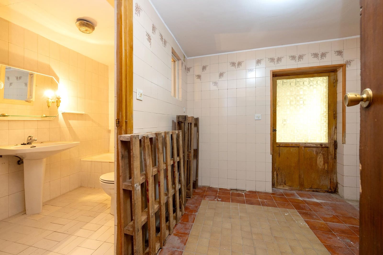 Ruin til salgs i La Zubia - € 270 000 (Ref: 8709380)