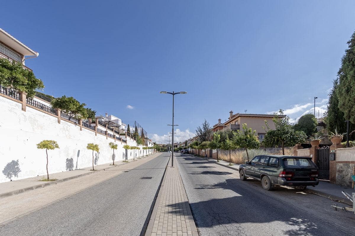 Terrain à Bâtir à vendre à Huetor Vega - 160 000 € (Ref: 8737944)