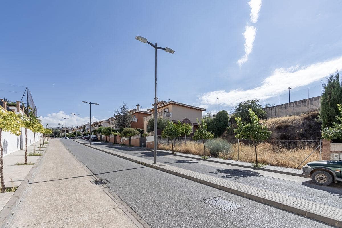 Terrain à Bâtir à vendre à Huetor Vega - 160 000 € (Ref: 8737944)