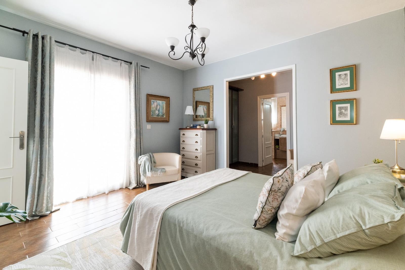 4 soveværelse Villa til salg i Santa Fe med garage - € 319.900 (Ref: 8773800)