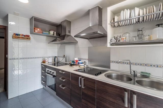 7 chambre Appartement à vendre à Grenade ville avec garage - 295 000 € (Ref: 8836897)
