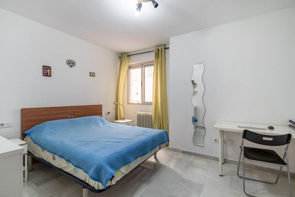 7 chambre Appartement à vendre à Grenade ville avec garage - 295 000 € (Ref: 8836897)