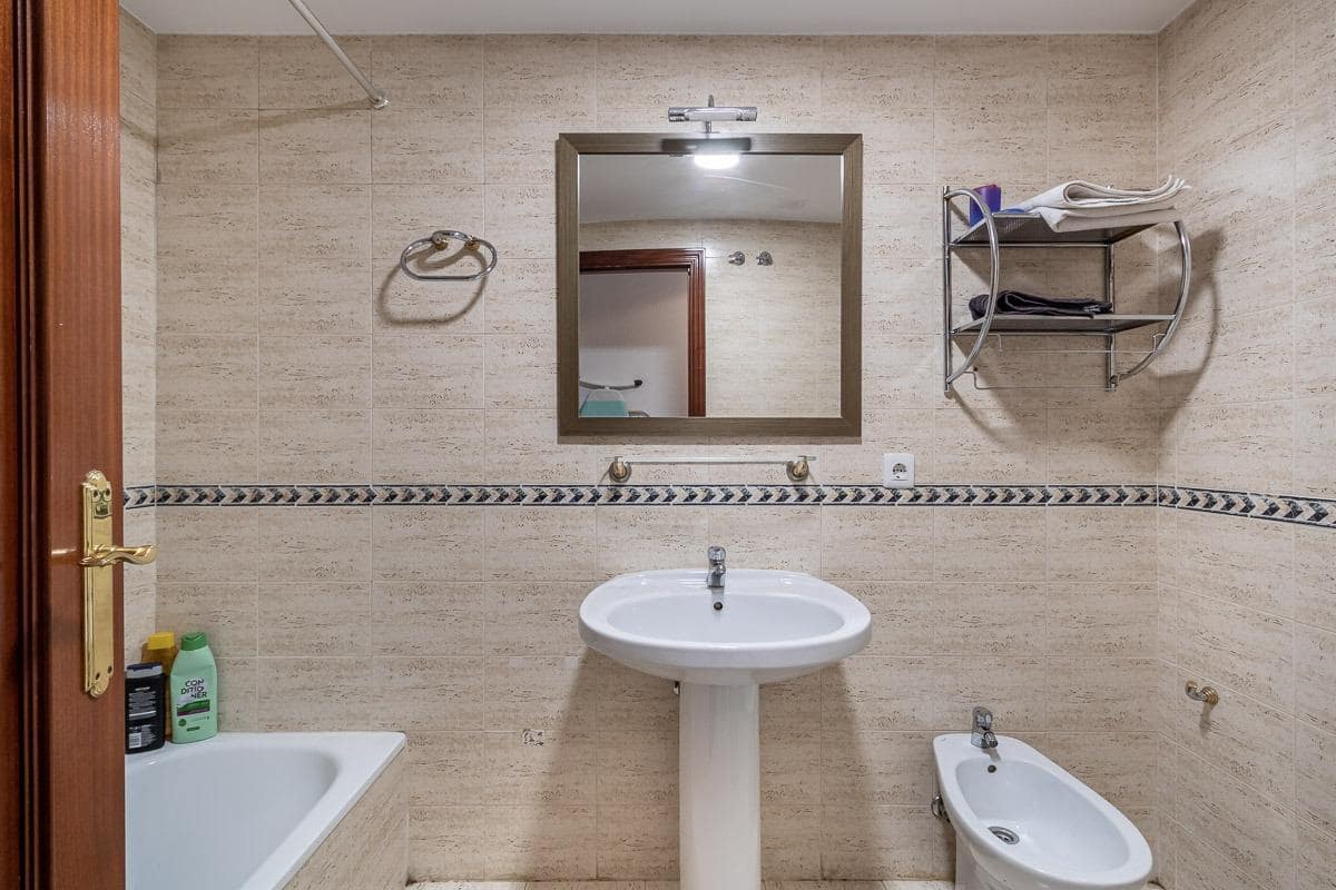 7 chambre Appartement à vendre à Grenade ville avec garage - 295 000 € (Ref: 8836897)