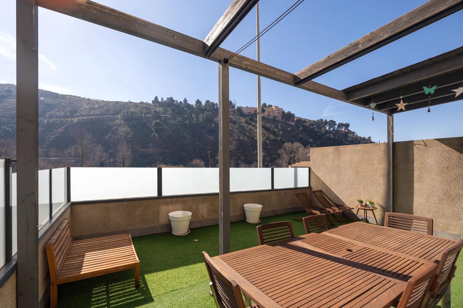 4 soveværelse Villa til salg i Granada by med garage - € 484.000 (Ref: 8839149)