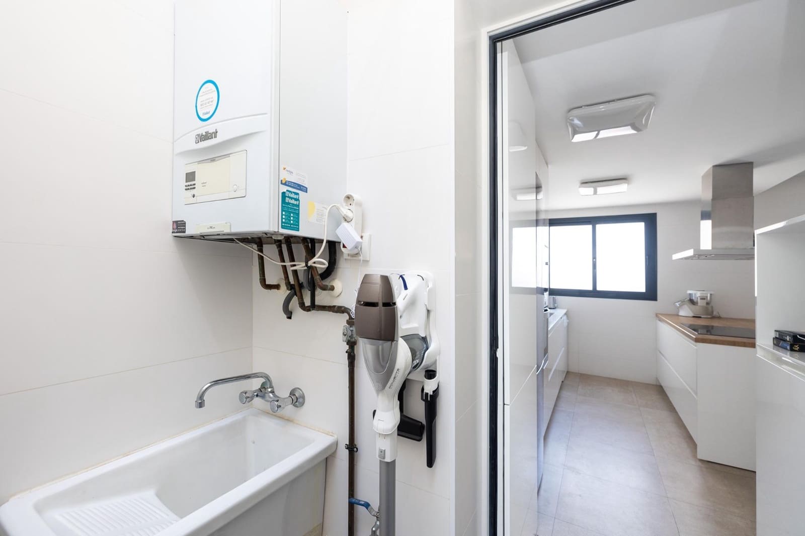 4 soveværelse Villa til salg i Granada by med garage - € 484.000 (Ref: 8839149)