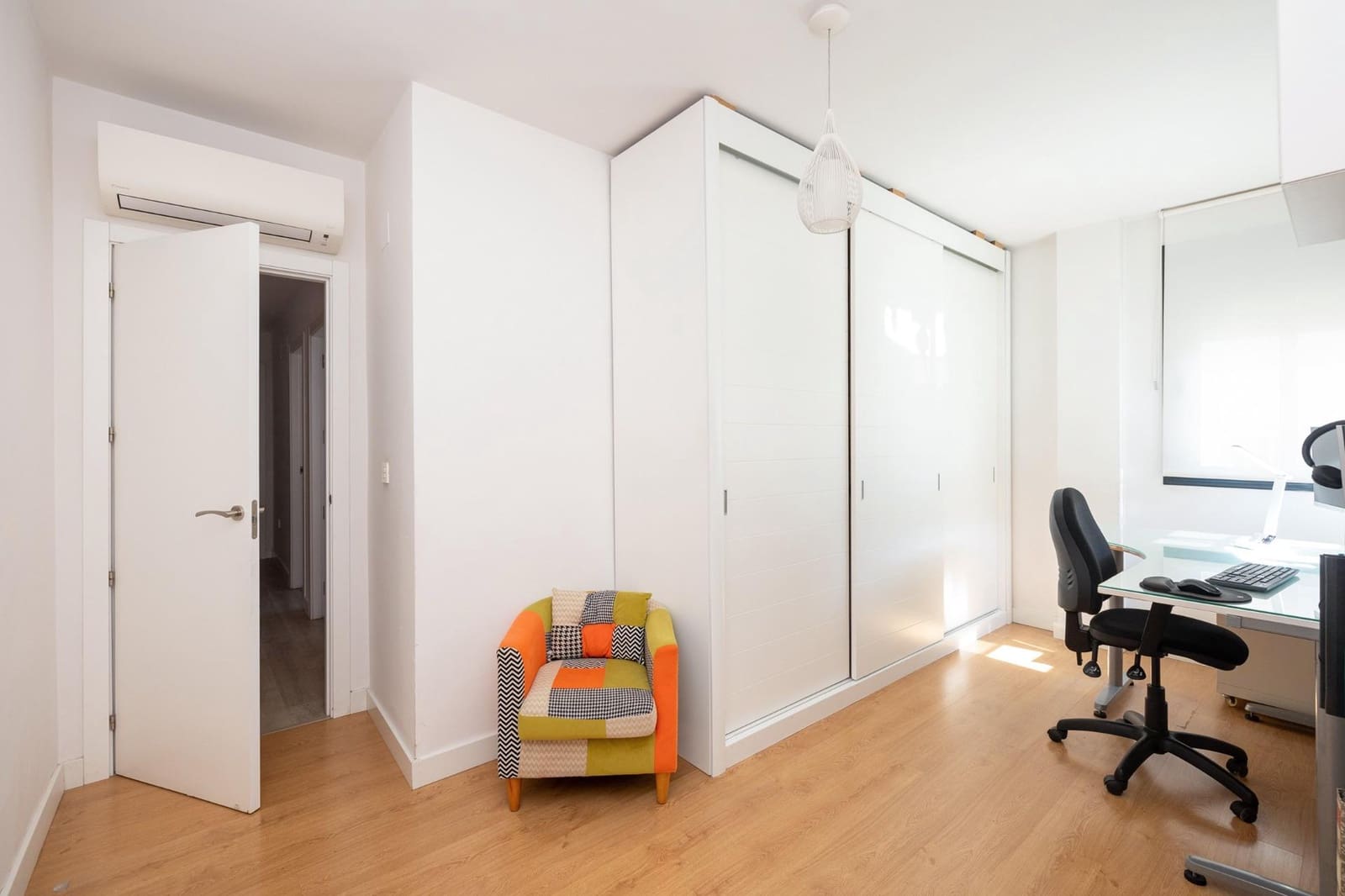 4 soveværelse Villa til salg i Granada by med garage - € 484.000 (Ref: 8839149)