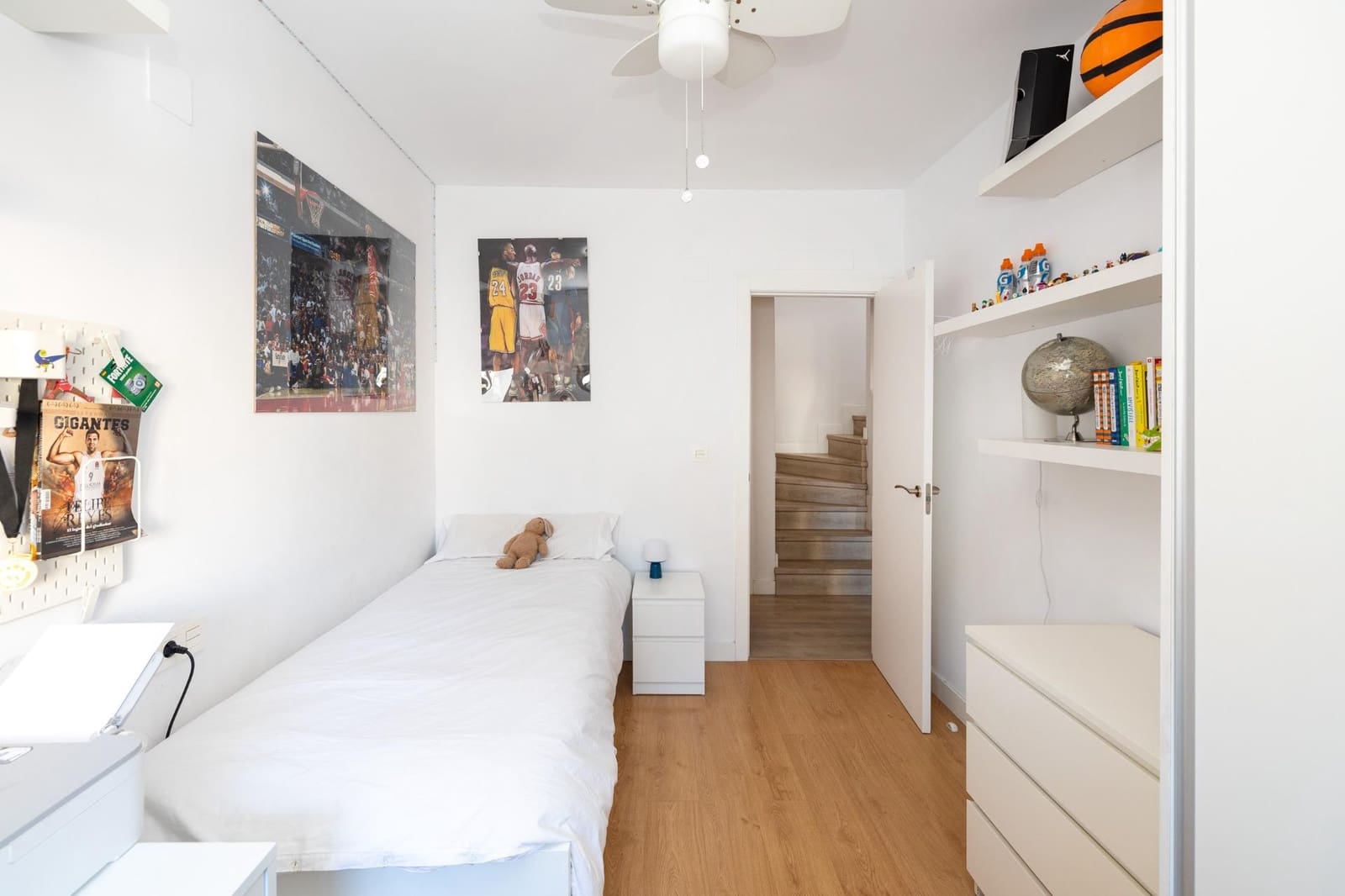 4 soveværelse Villa til salg i Granada by med garage - € 484.000 (Ref: 8839149)