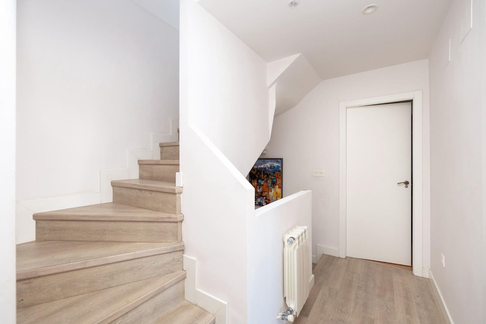 4 soveværelse Villa til salg i Granada by med garage - € 484.000 (Ref: 8839149)