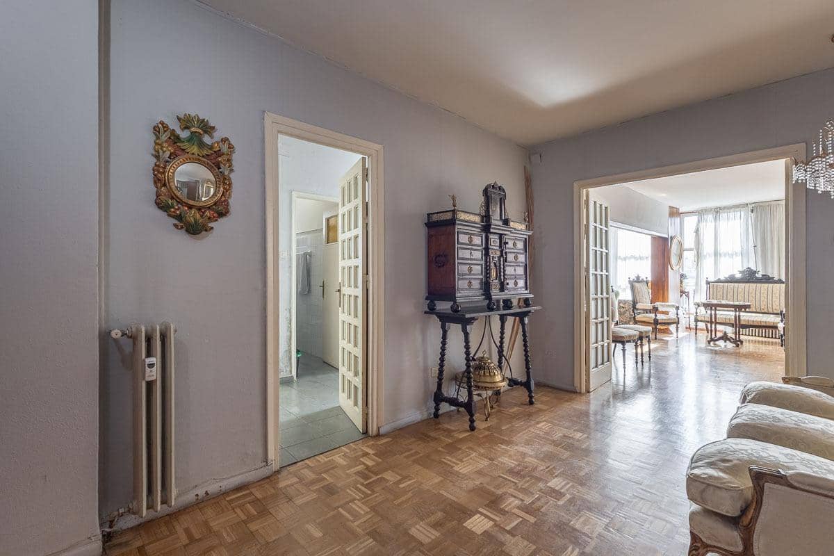 6 soveværelse Lejlighed til salg i Granada by - € 829.000 (Ref: 8851817)
