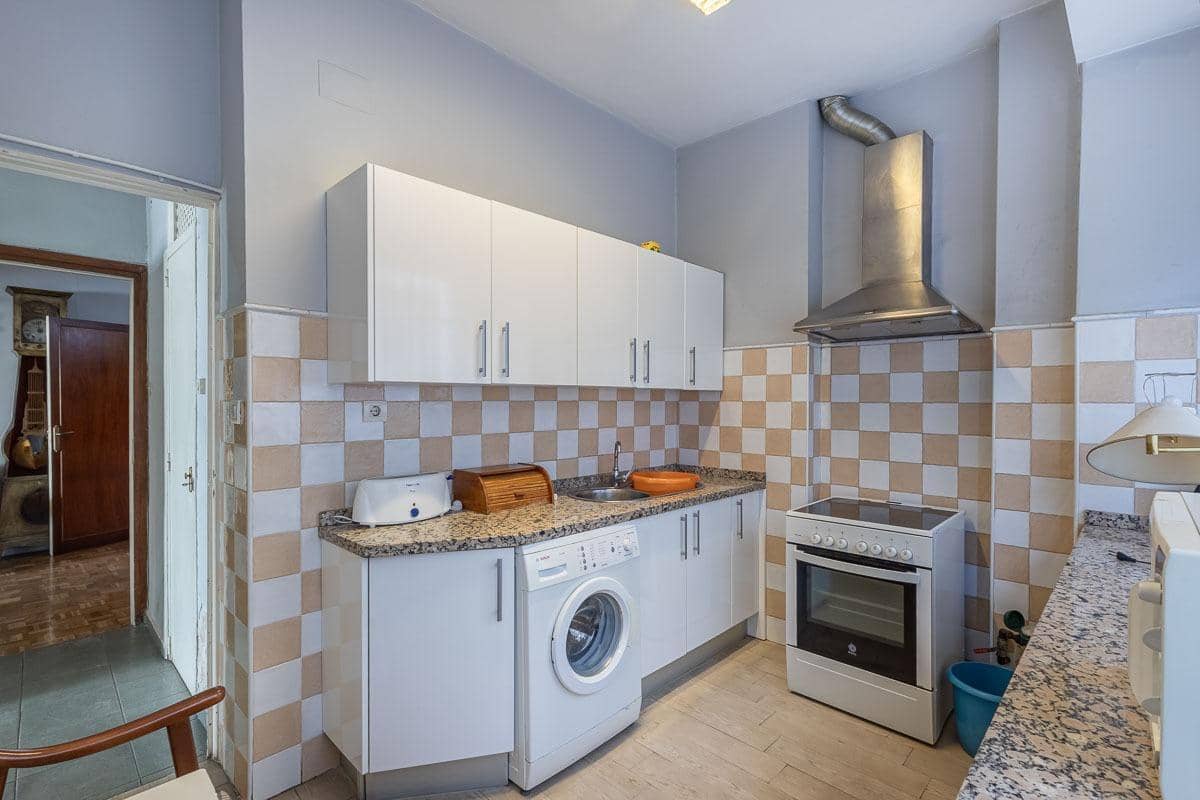 6 soveværelse Lejlighed til salg i Granada by - € 829.000 (Ref: 8851817)