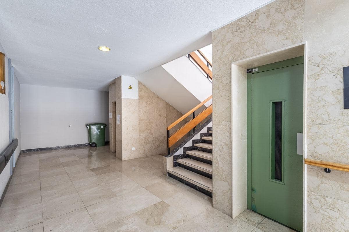 6 soveværelse Lejlighed til salg i Granada by - € 829.000 (Ref: 8851817)