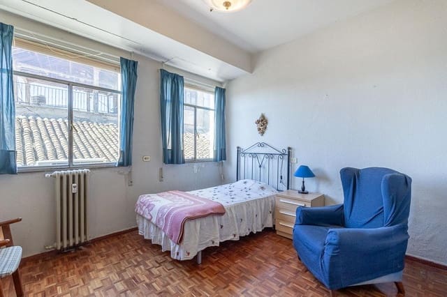 6 sypialnia Mieszkanie na sprzedaż w Centro, Miasto Grenada - 829 000 € (Ref: 8851817)