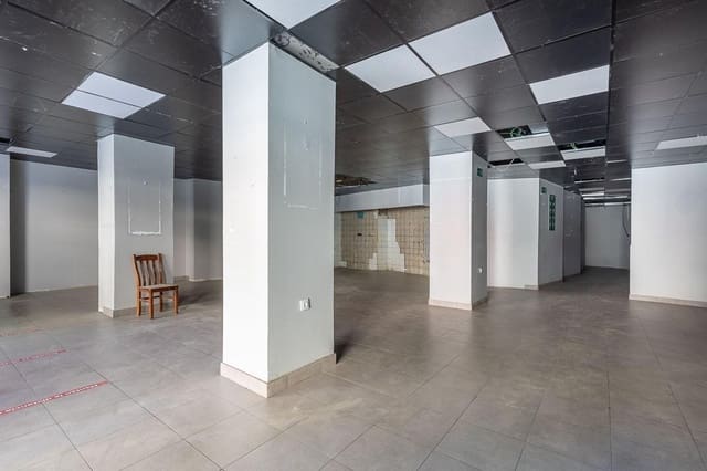 Commerciale in vendita in Granada città - 950.000 € (Rif: 8854999)