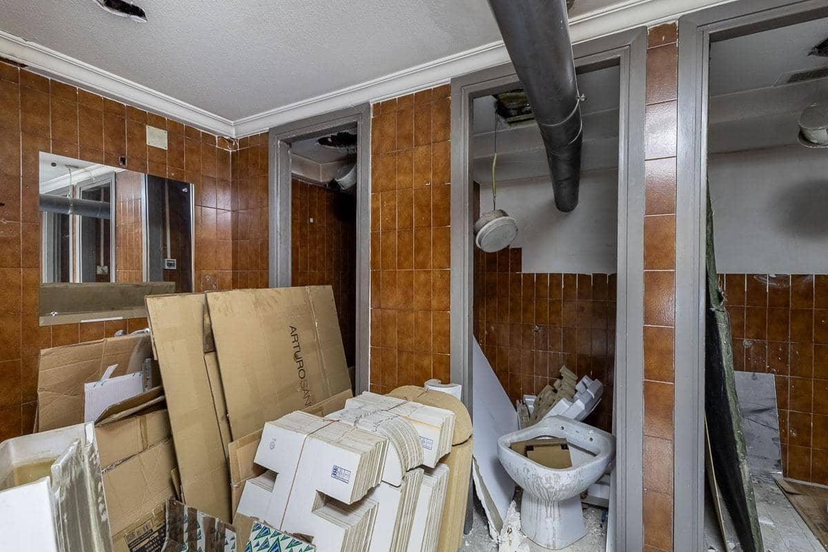 Local Commercial à vendre à Grenade ville - 950 000 € (Ref: 8854999)