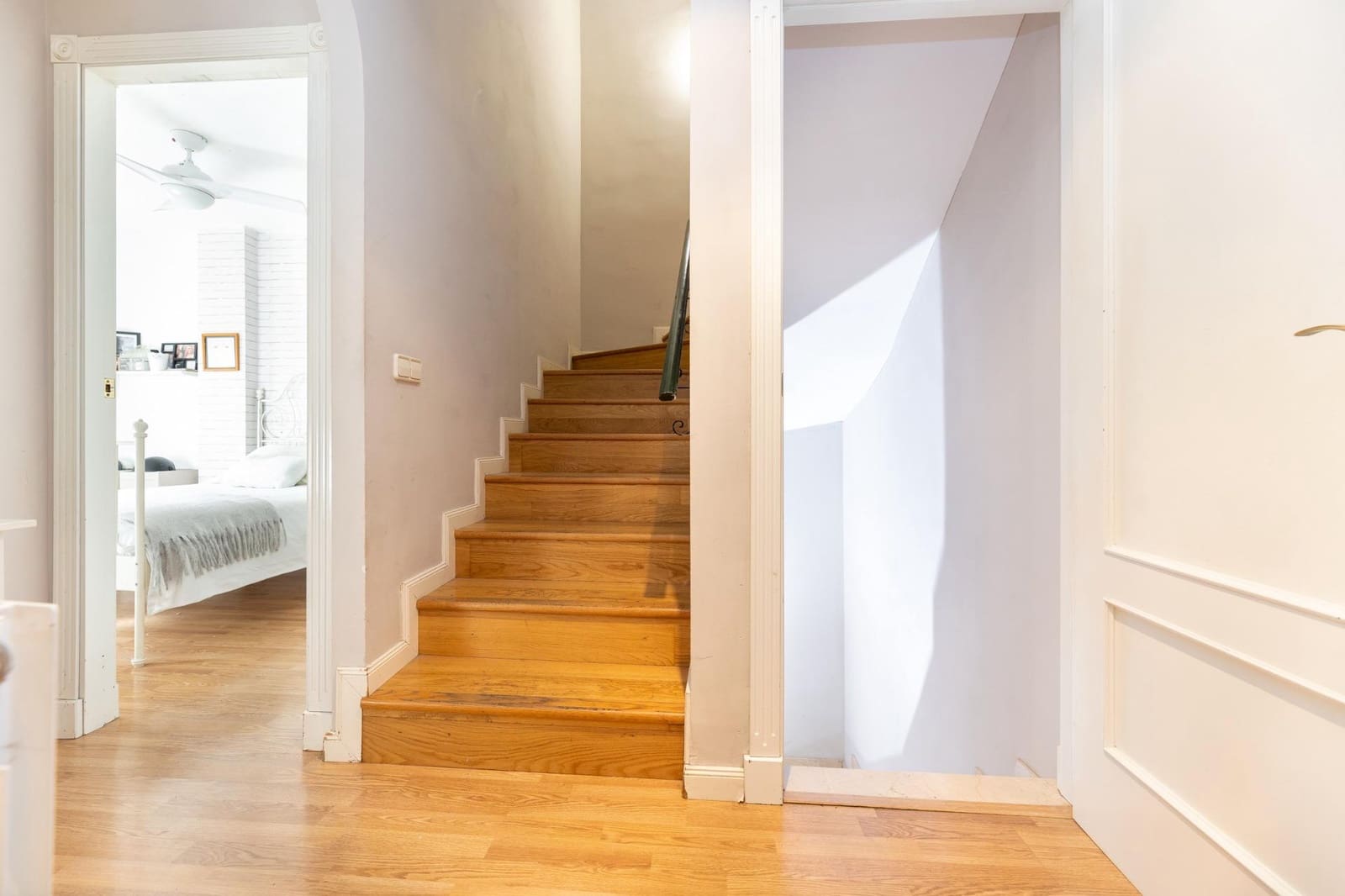 4 soveværelse Rækkehus til salg i Granada by med swimmingpool garage - € 475.000 (Ref: 8857423)