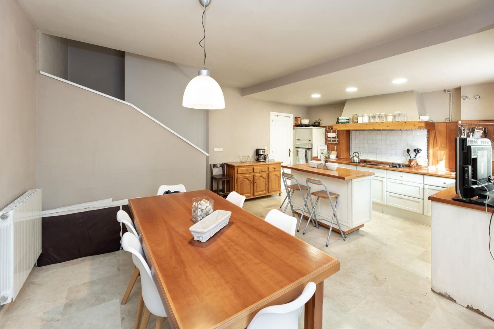 4 soveværelse Rækkehus til salg i Granada by med swimmingpool garage - € 475.000 (Ref: 8857423)