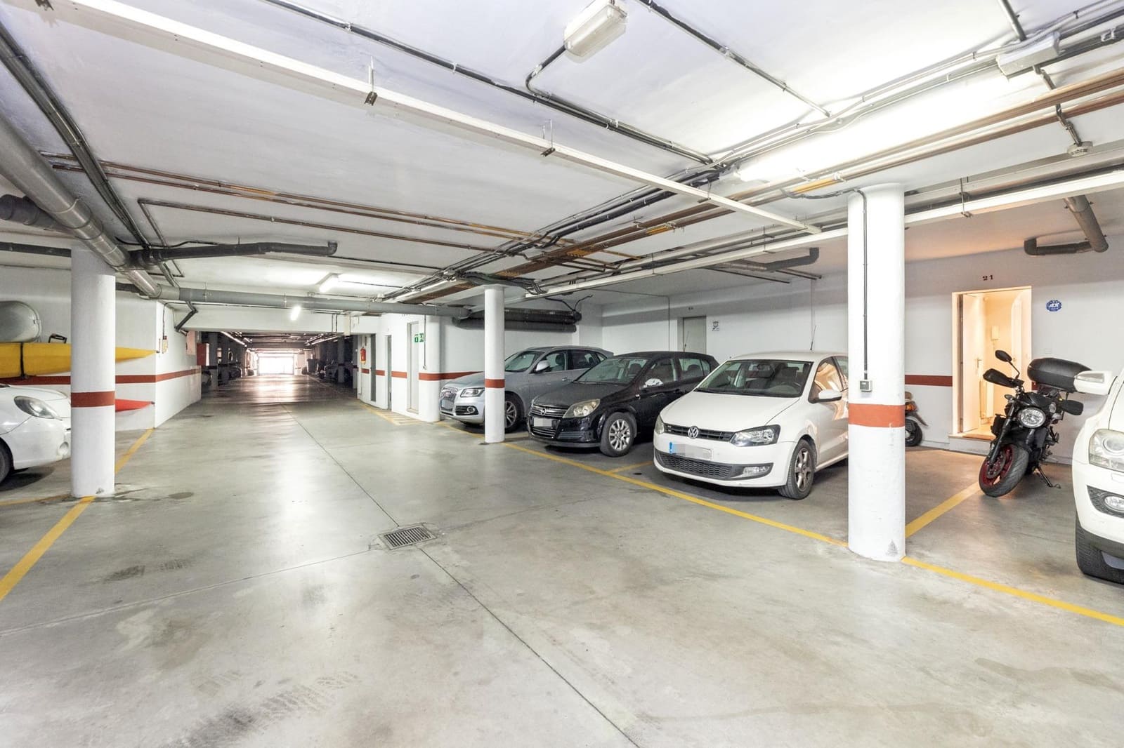 4 soveværelse Rækkehus til salg i Granada by med swimmingpool garage - € 475.000 (Ref: 8857423)