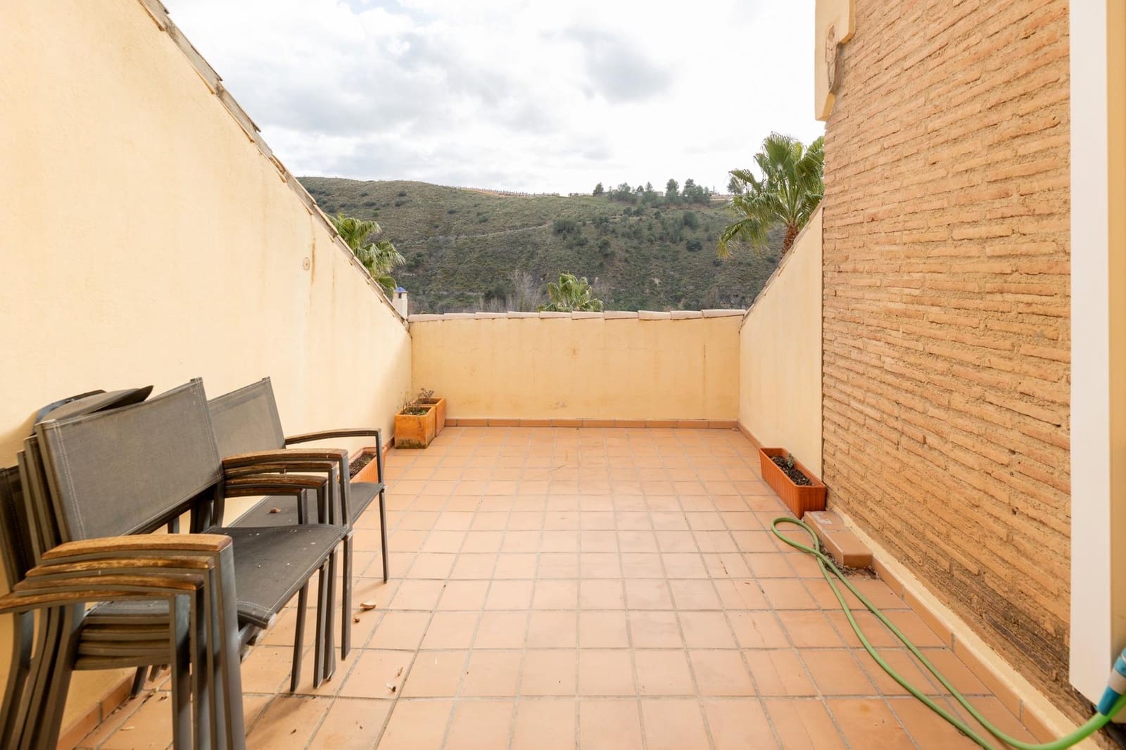 4 soveværelse Rækkehus til salg i Granada by med swimmingpool garage - € 475.000 (Ref: 8857423)
