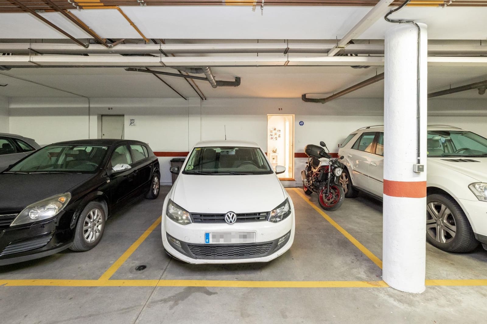 4 soveværelse Rækkehus til salg i Granada by med swimmingpool garage - € 475.000 (Ref: 8857423)