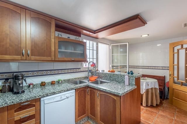 3 camera da letto Villetta Bifamiliare in vendita in Peligros con garage - 234.900 € (Rif: 8902371)