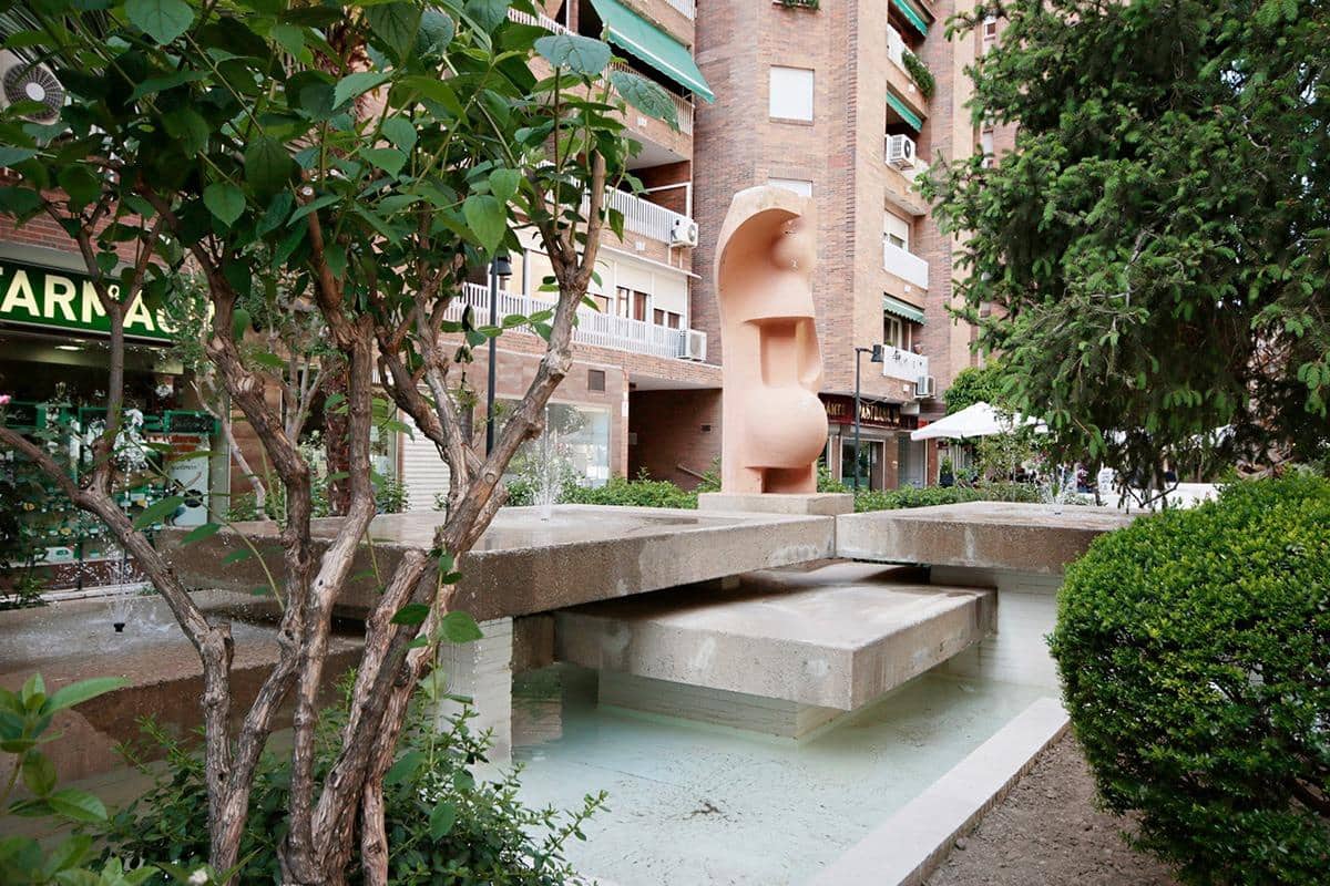 5 bedroom Flat for sale in Granada city with pool - € 395,000 (Ref: 8915477)